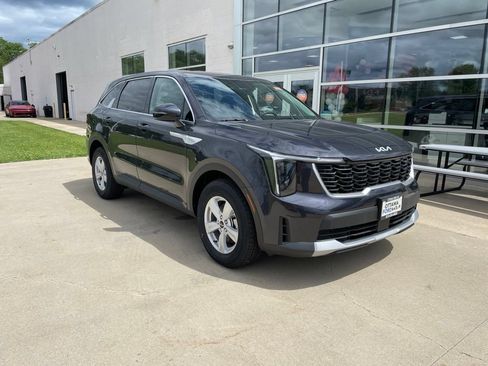 New 2026 Kia Sorento LX FWD image 1