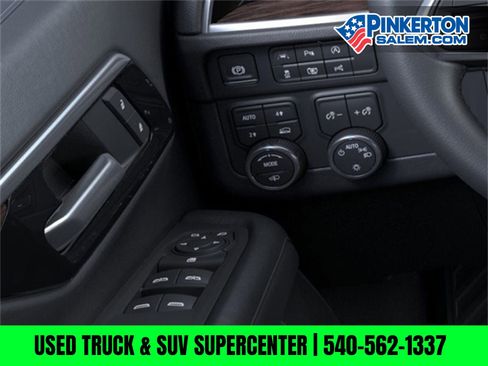 New 2025 Chevrolet Suburban LS image 22