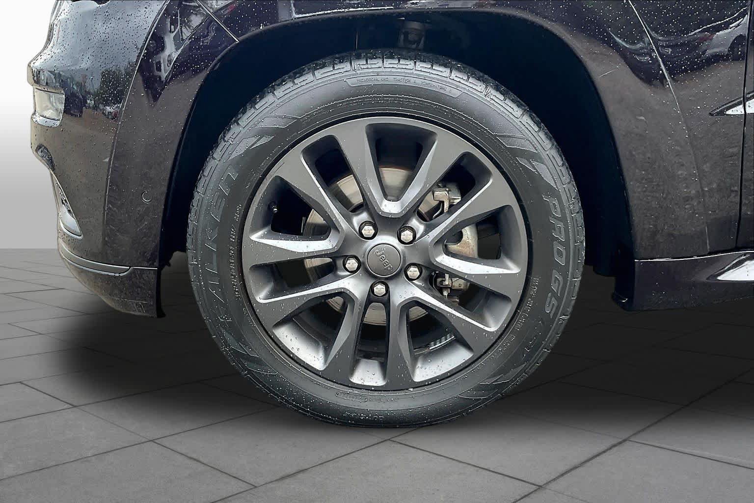 Used 2018 Jeep Grand Cherokee High Altitude AWD/4WD image 11