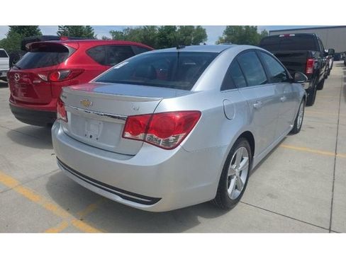 Used 2012 Chevrolet Cruze LT w/ RS Package FWD image 3