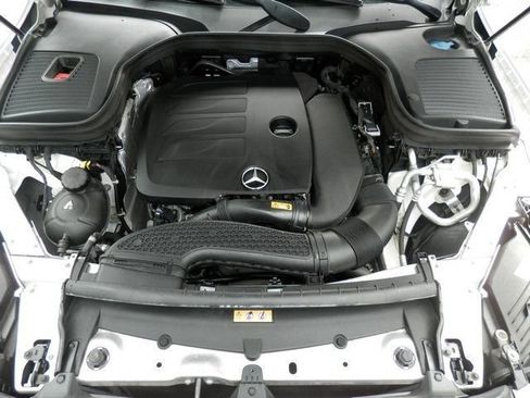 Used 2022 Mercedes-Benz GLC 300 4MATIC image 37