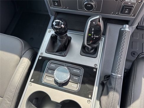 New 2025 INEOS Grenadier Fieldmaster Edition image 14