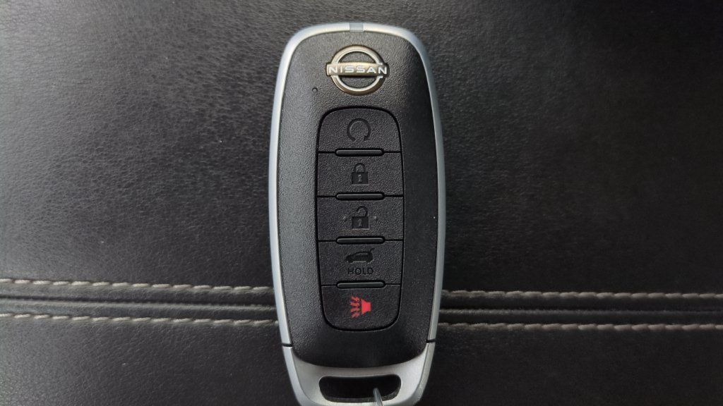 Certified 2025 Nissan Pathfinder SV FWD image 27
