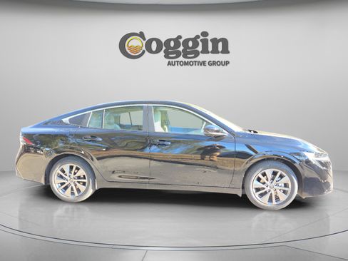 New 2026 Nissan Sentra SL w/ Floor Mat Package image 7