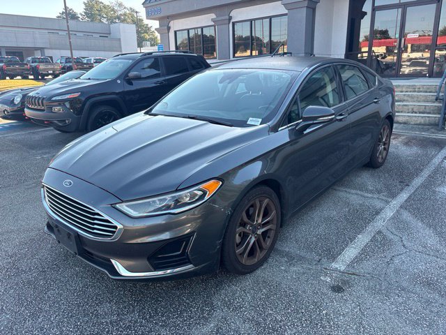 Used 2020 Ford Fusion SEL FWD image 2