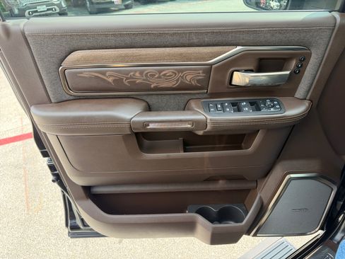 Used 2026 RAM 2500 Limited AWD/4WD image 22