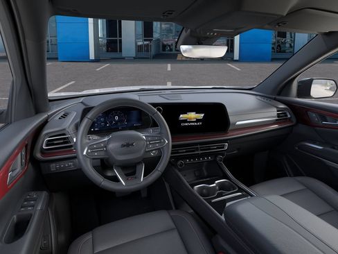 New 2026 Chevrolet Traverse Z71 w/ Driver Confidence Package AWD/4WD image 15
