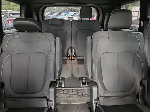 Used 2025 Jeep Grand Cherokee L Laredo w/ Luxury Tech Group I RWD image 47