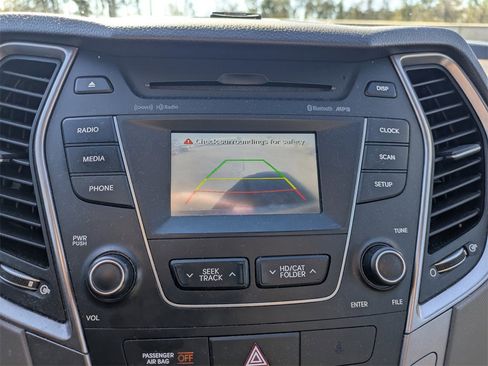 Used 2015 Hyundai Santa Fe Limited image 23