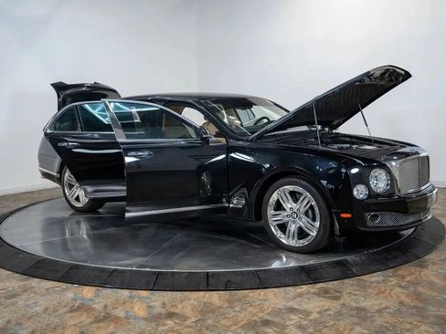 Used 2011 Bentley Mulsanne RWD image 29