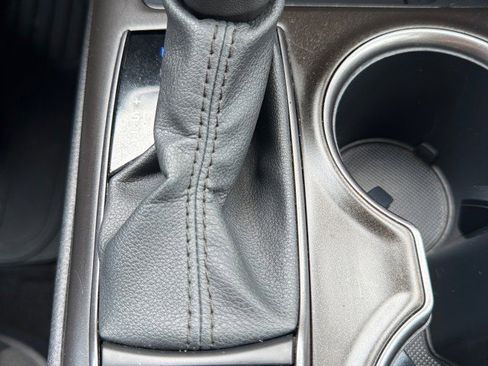 Used 2024 Toyota Camry SE w/ Cold Weather Package image 19