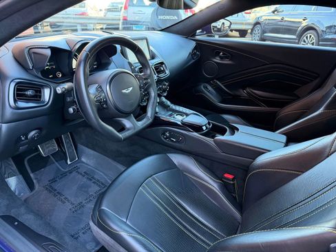 Used 2019 Aston Martin V8 Vantage Coupe image 19