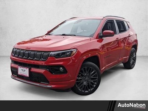 Used 2022 Jeep Compass Limited image 1