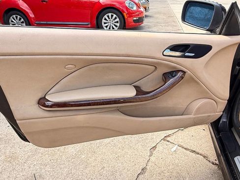 Used 2003 BMW 330Ci Convertible image 27