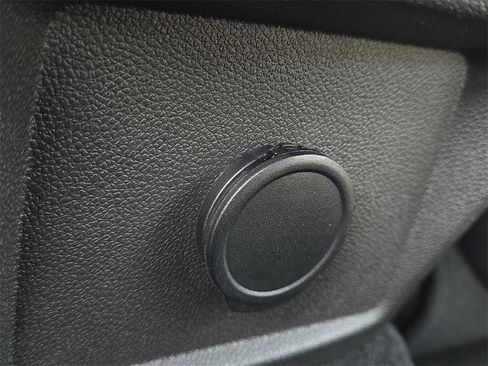 New 2025 Cadillac CT4 Premium Luxury image 19