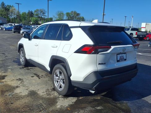 Certified 2025 Toyota RAV4 XLE FWD image 27