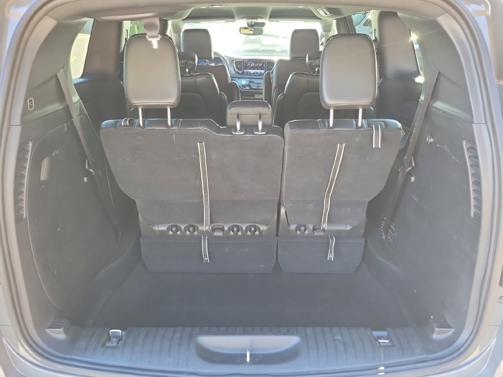 Used 2025 Chrysler Pacifica Select FWD image 12