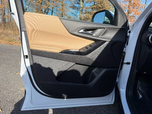 New 2026 Chevrolet Equinox ACTIV image 21