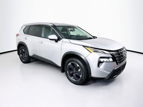 Used 2024 Nissan Rogue SV image 32