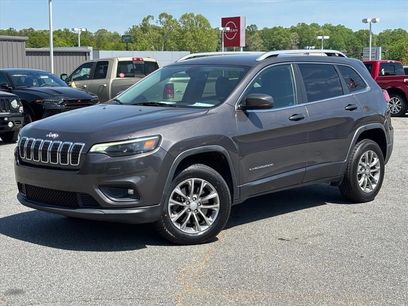 Used 2019 Jeep Cherokee Latitude Plus w/ Comfort/Convenience Group