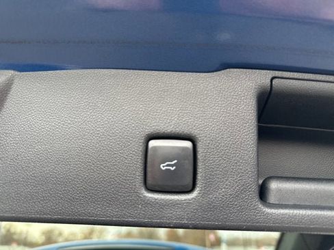 Used 2022 Ford Escape SEL w/ Technology Package image 19