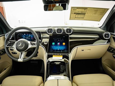 New 2026 Mercedes-Benz GLC 300 4MATIC image 4