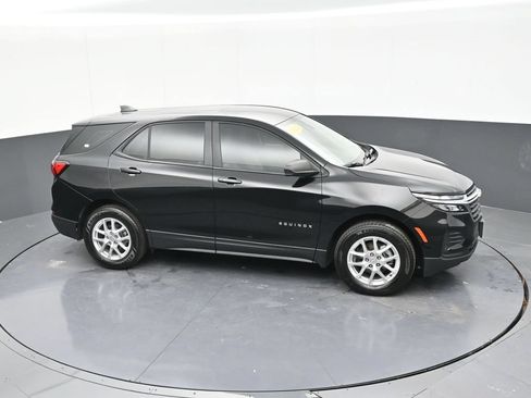 Used 2024 Chevrolet Equinox LS AWD/4WD image 53