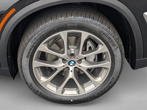 Used 2026 BMW X5 xDrive40i image 9