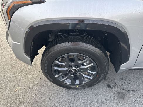 New 2025 Toyota Tundra Platinum image 9