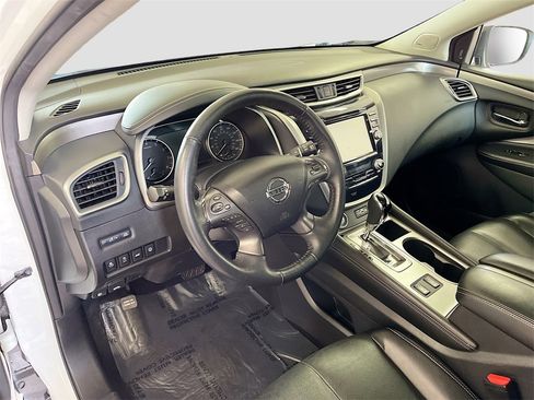 Used 2023 Nissan Murano SL w/ SL Moonroof Package image 9