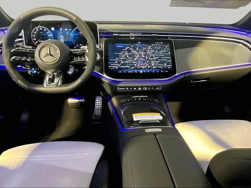 New 2026 Mercedes-Benz E 53 AMG e 4MATIC Sedan image 7