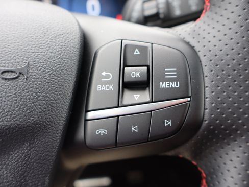 Used 2024 Ford Escape ST-Line Select w/ Tech Pack #2 image 17