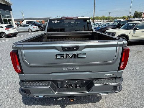 Used 2023 GMC Sierra 1500 AT4 w/ AT4 Premium Package AWD/4WD image 5
