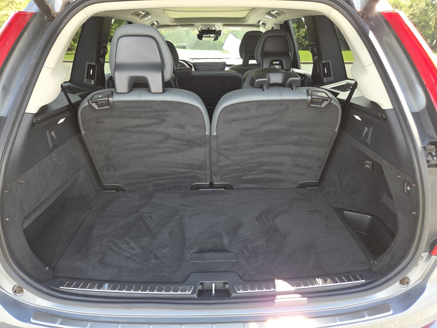 Used 2020 Volvo XC90 T6 Momentum w/ Protection Package Premier AWD/4WD image 20