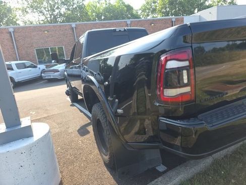 Used 2022 RAM 3500 Limited w/ Night Edition AWD/4WD image 15