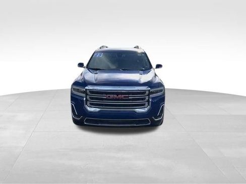 Used 2023 GMC Acadia SLE w/ Driver Convenience Package image 3