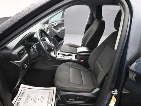 Used 2024 Ford Explorer XLT AWD/4WD image 14