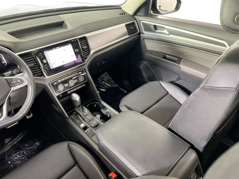 Used 2022 Volkswagen Atlas SEL R-Line image 23
