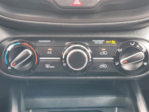 Certified 2023 Kia Soul LX image 19