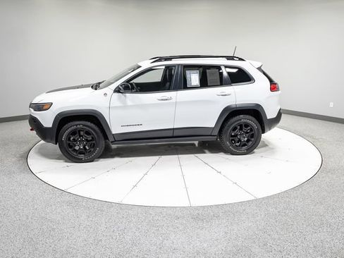 Used 2022 Jeep Cherokee Trailhawk w/ Sound & Nav Group AWD/4WD image 36