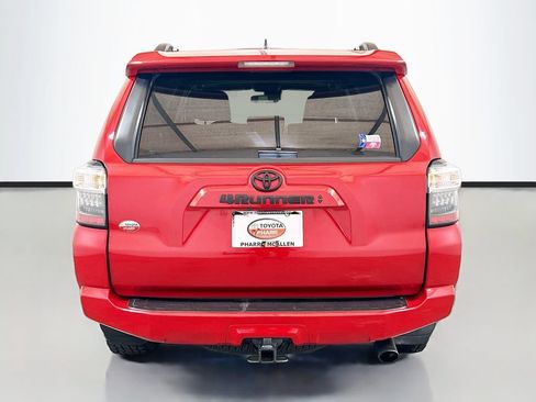 Used 2024 Toyota 4Runner SR5 Premium w/ Moonroof Package RWD image 5