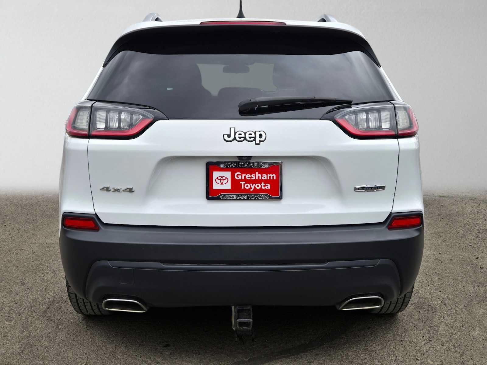 Used 2019 Jeep Cherokee Latitude w/ Popular Appearance Group AWD/4WD image 5