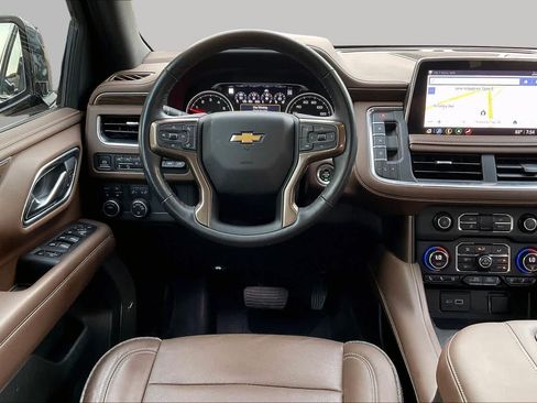 Used 2021 Chevrolet Tahoe High Country w/ Premium Package 2 AWD/4WD image 7