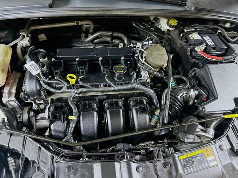 Used 2012 Ford Focus SE image 30