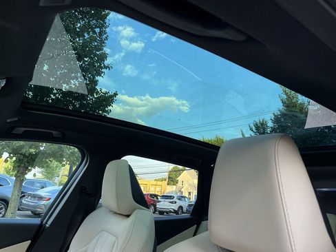 New 2025 BMW X3 xDrive30i w/ Convenience Package image 22