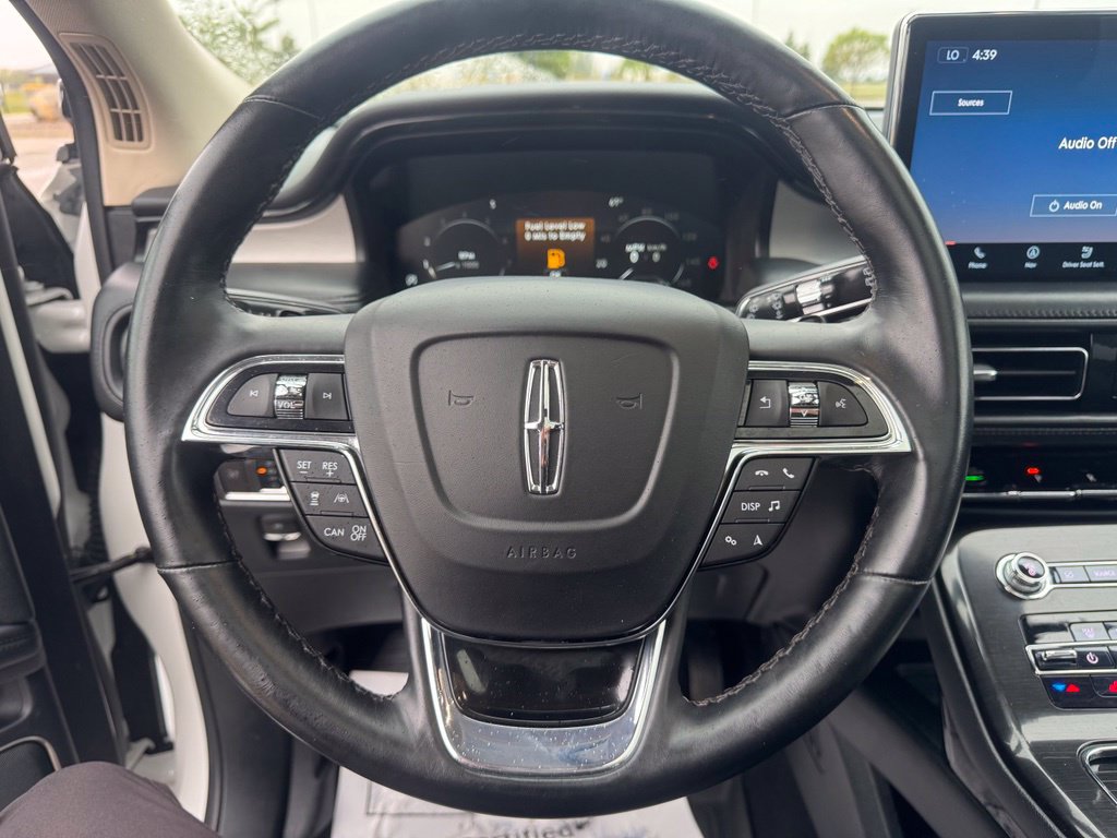 Used 2022 Lincoln Nautilus Reserve w/ Equipment Group 201A AWD/4WD image 11