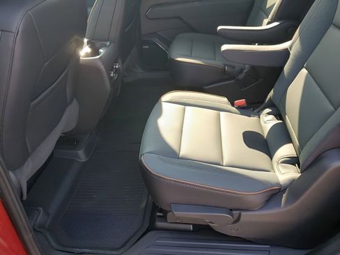 New 2026 GMC Acadia AT4 w/ Luxury Package image 21