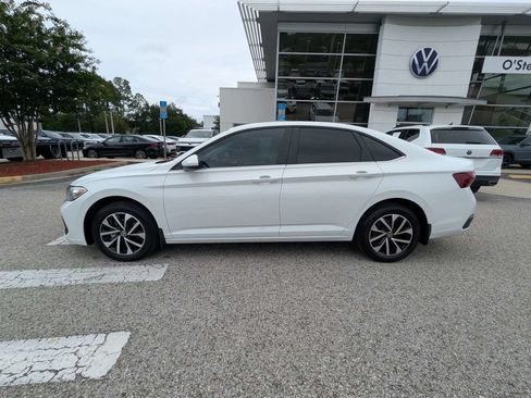 Used 2023 Volkswagen Jetta S FWD image 3