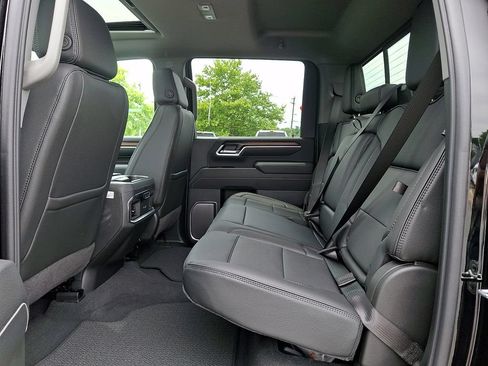 New 2026 GMC Sierra 2500 Denali w/ Denali Reserve Package AWD/4WD image 6