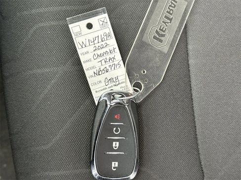 Certified 2022 Chevrolet Trax LT w/ LT Convenience Package image 17